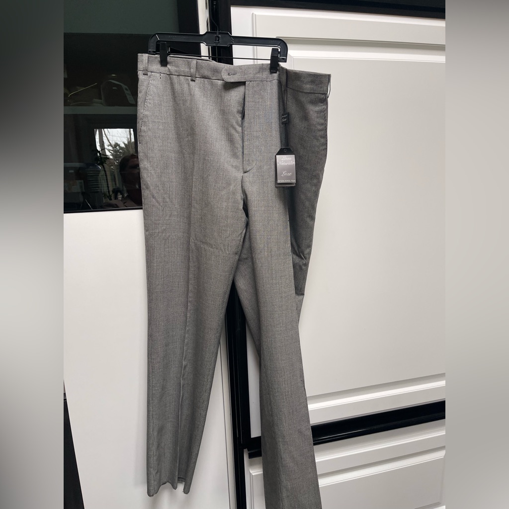 Brand New Mens Dress Pants Size 42 Brand New Mens Dress Pants Size 42